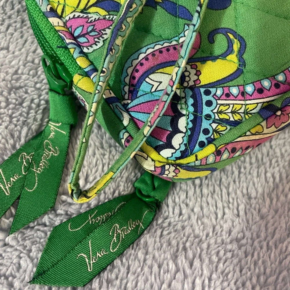 Vera Bradley “Emerald Paisley”Retired all in one Wristlet